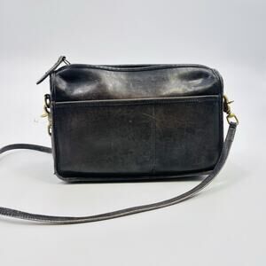 Vintage 1970s Coach Black Patina Leather Slim Clutch Handbag Purse Talon Brass